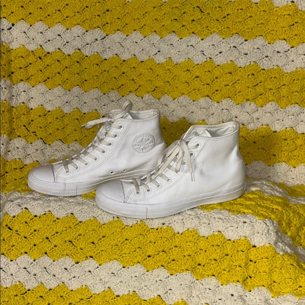 All Star Converse Classic White Leather High-Top’s - Picture 2 of 9